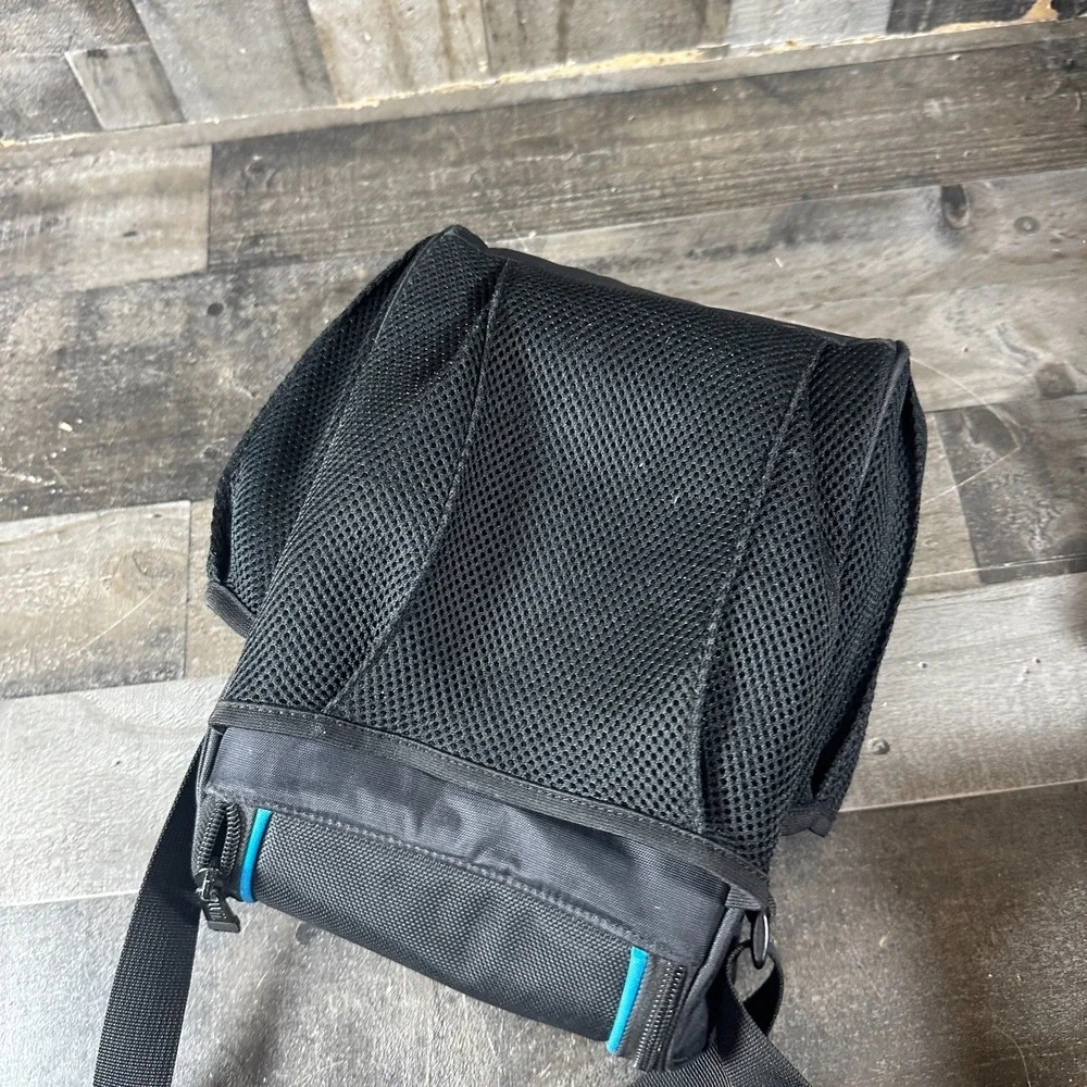 Nintendo Wii Travel Messenger Bag Console Carrying Case Black & Blue